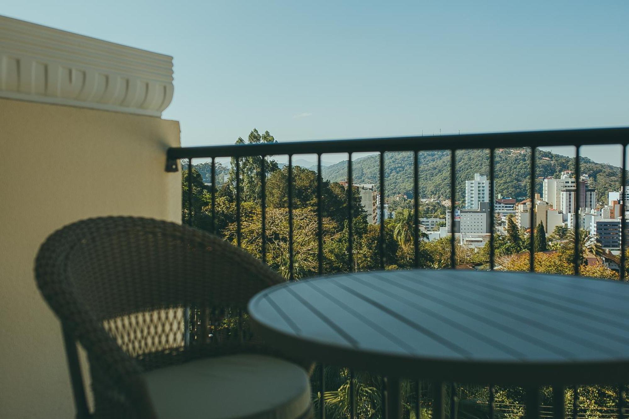 Villa Do Vale Boutique Hotel Блуменау Екстериор снимка